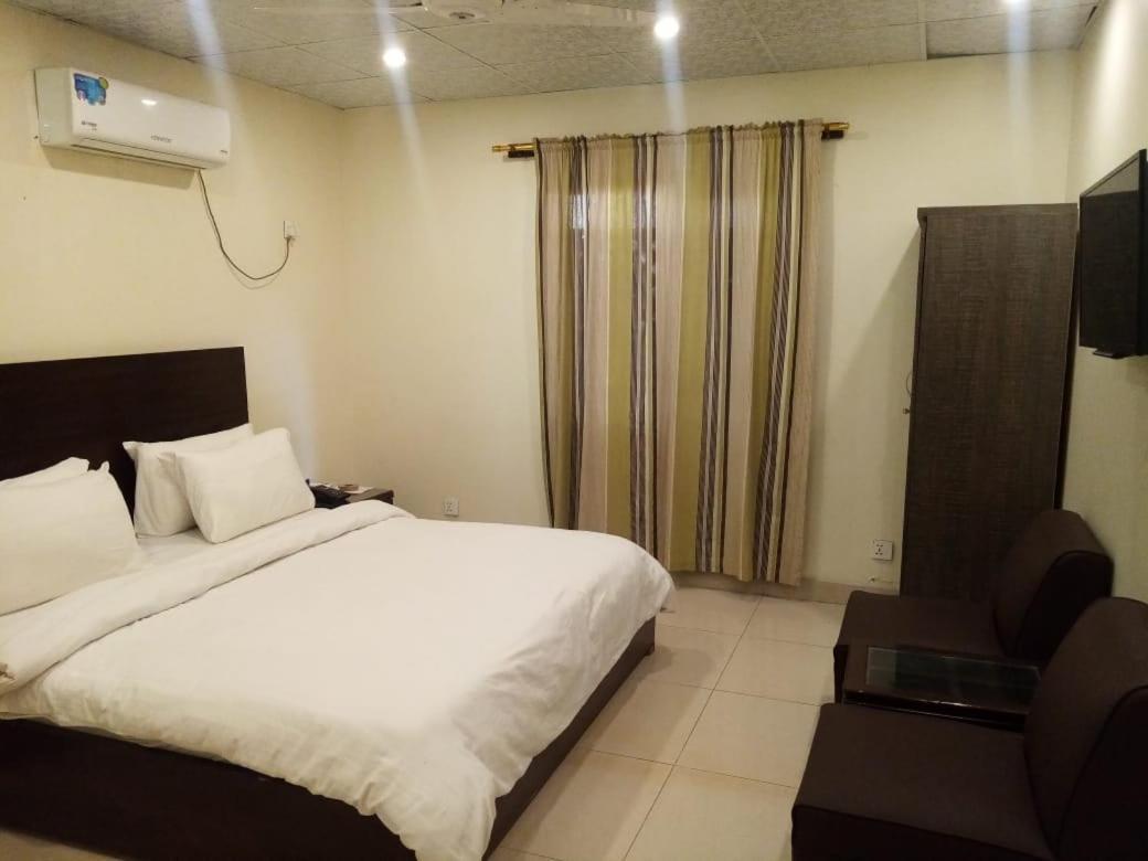Elet Business Hotel كراتشي المظهر الخارجي الصورة